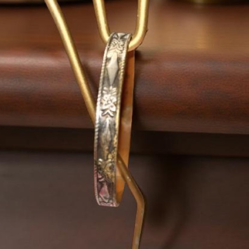 Taxco Bracelet Silver Floral Bangle marked Taxco Vintage